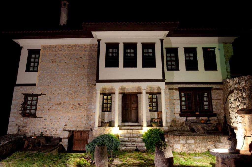 Vergoula'S Mansion Kastoria Exterior photo